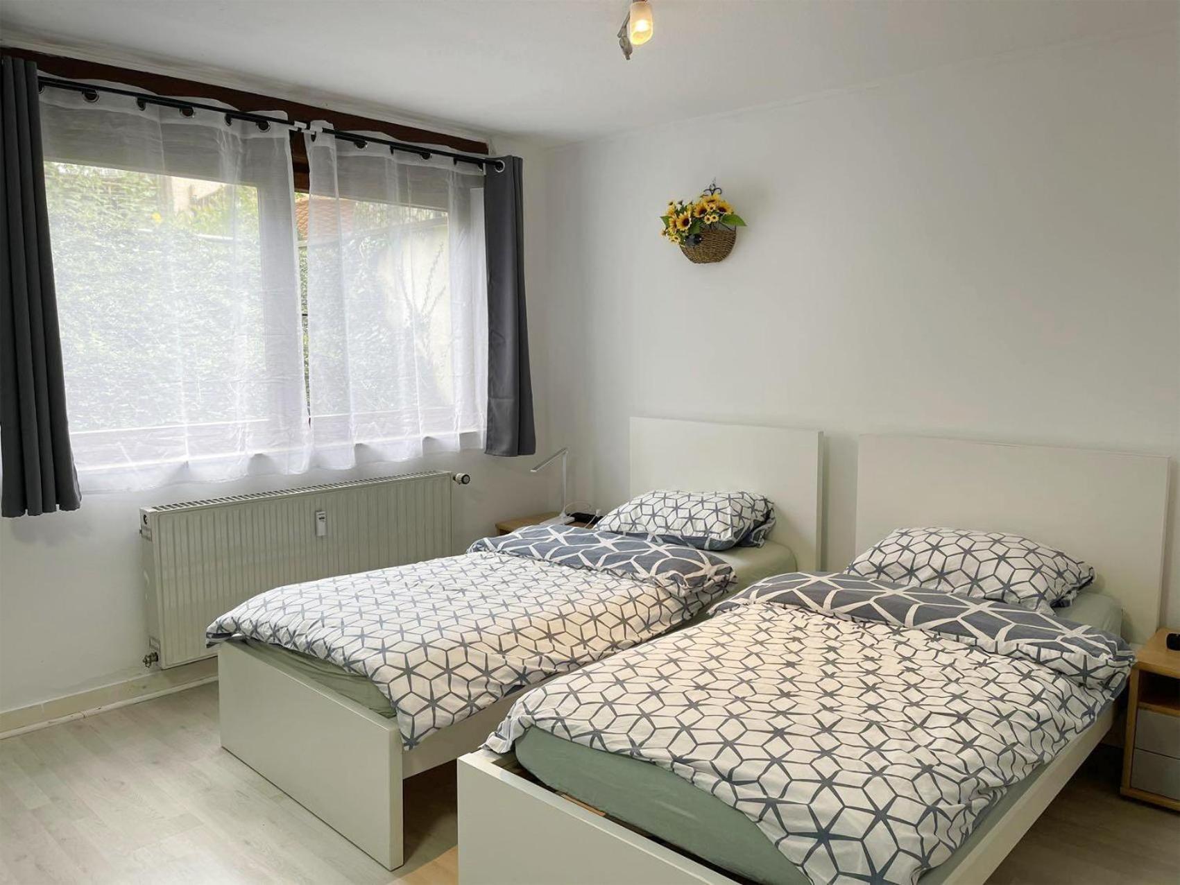 Near Düsseldorf Fair Messe, 2-bedroom apartment with nice Terrace&big Garden Exterior foto